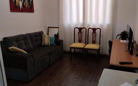 Apt, espaço inteiro no 1° andar.